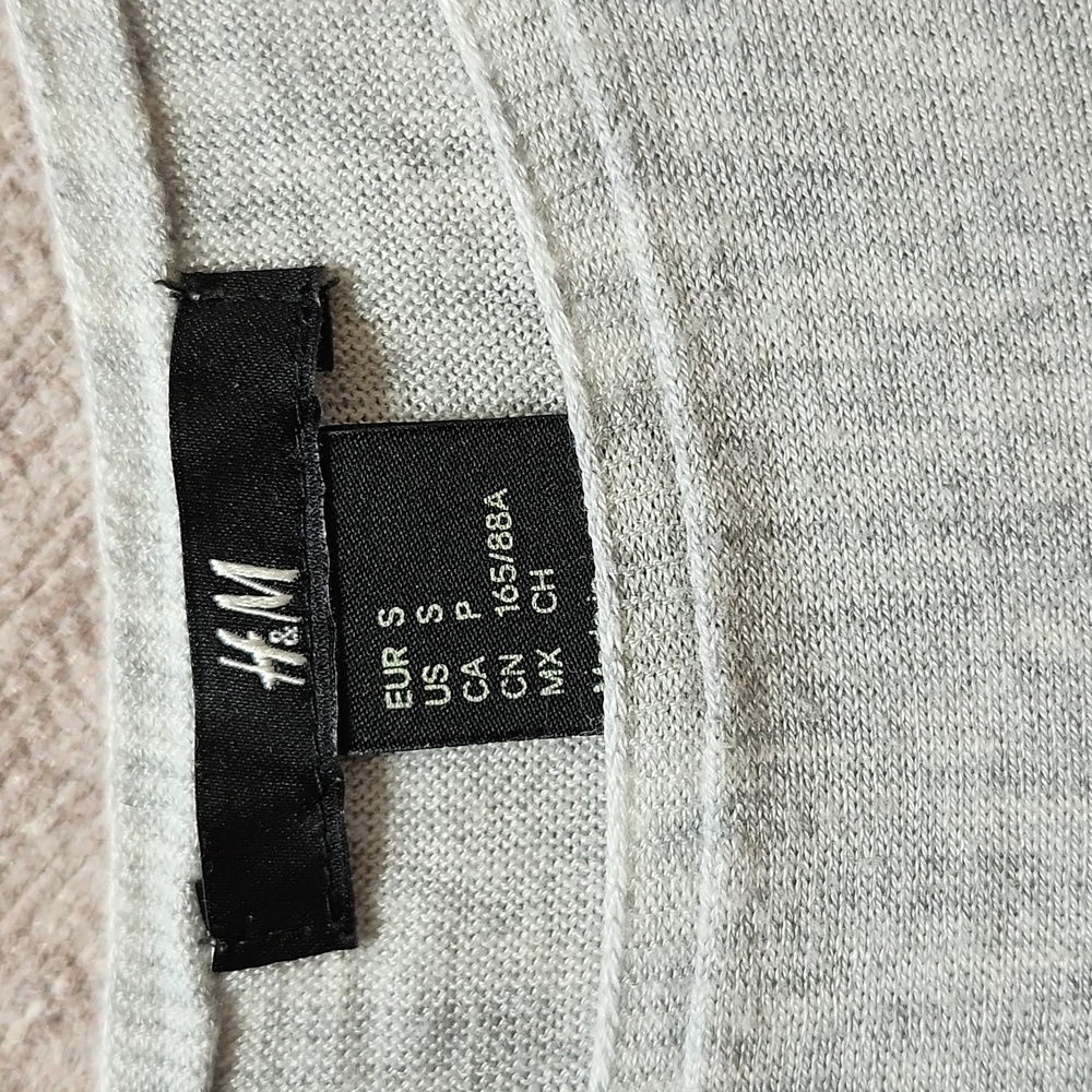H&M sweater, Small